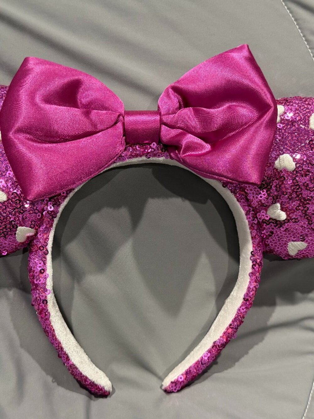 Disney Hearts Minnie Mouse Sequin Ear Headband